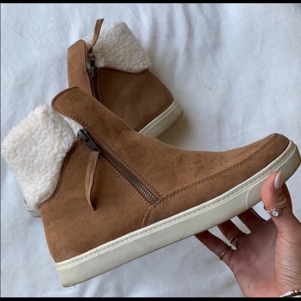 Sherpa Sneaker
